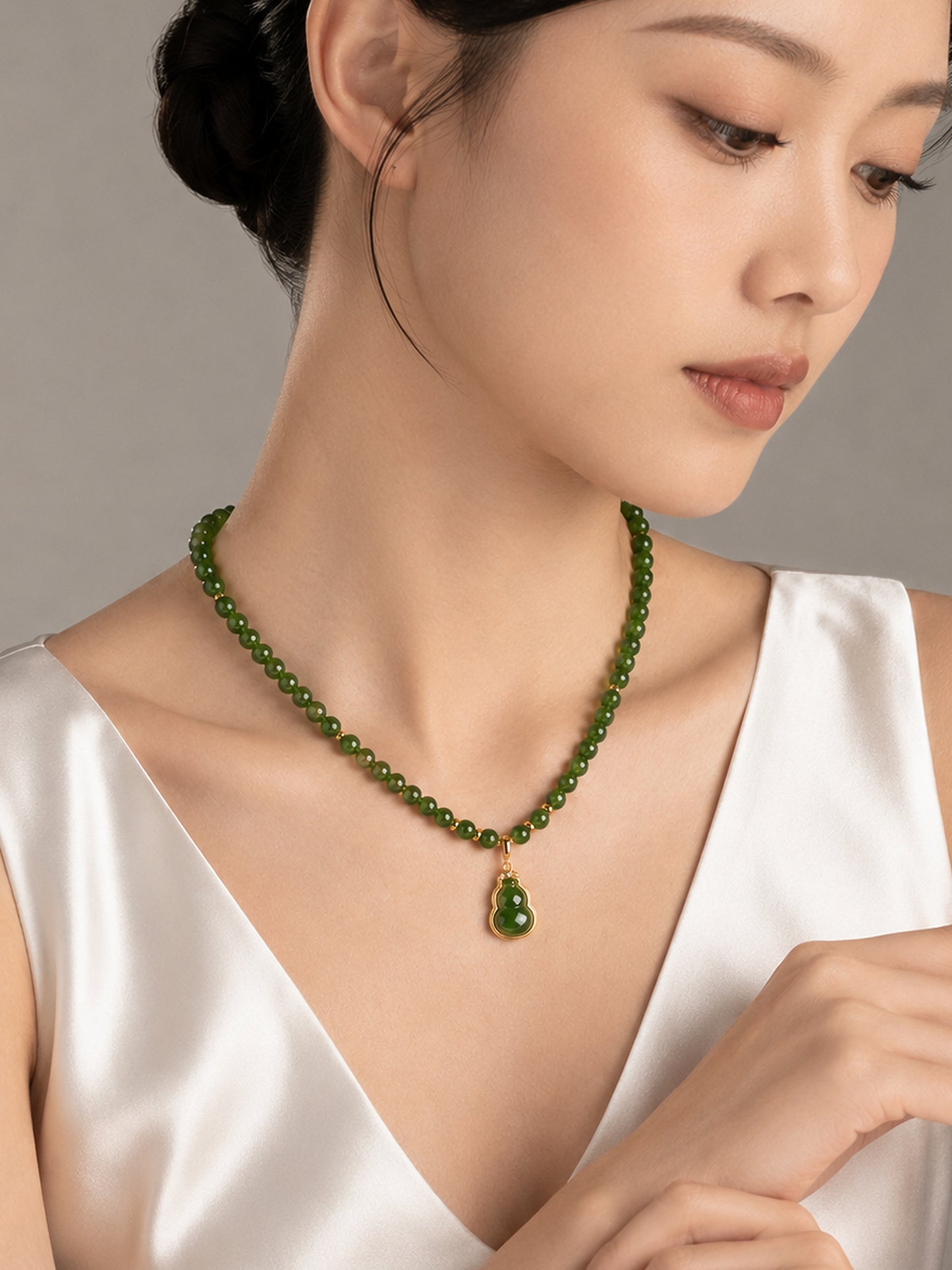 TALU / Full Blessing Gourd / Fortune — Hetian Jasper Necklace