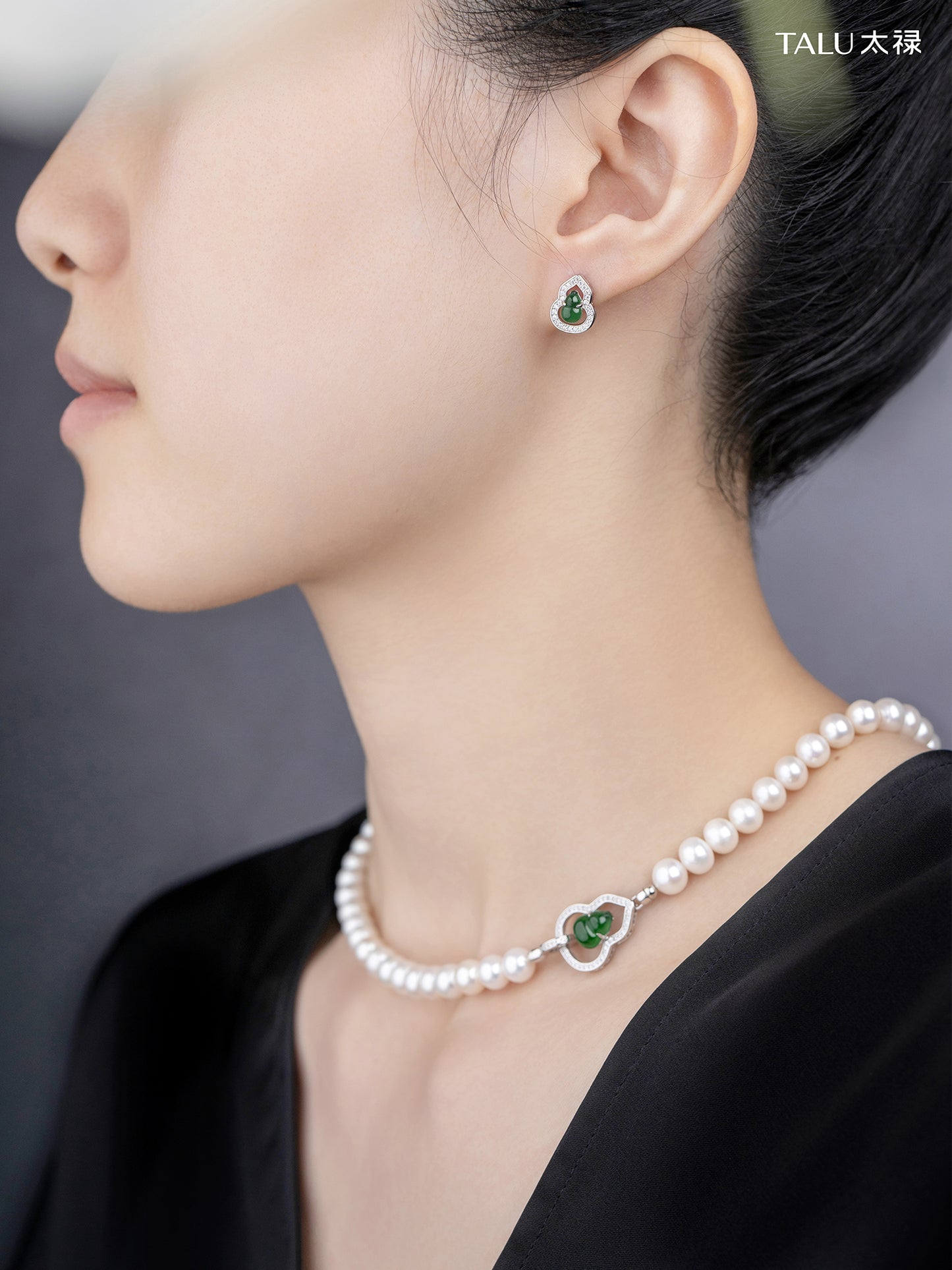 TALU / Fu Lu / Fortune — Jadeite Gourd Stud Earrings