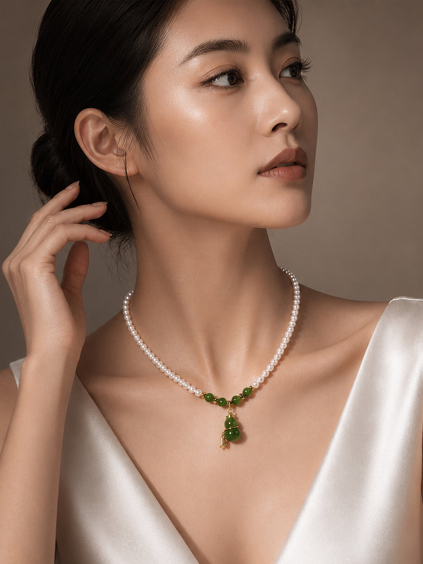 TALU / Fu Lu Ruyi / Abundance — Hetian Jade Gourd & Pearl Necklace
