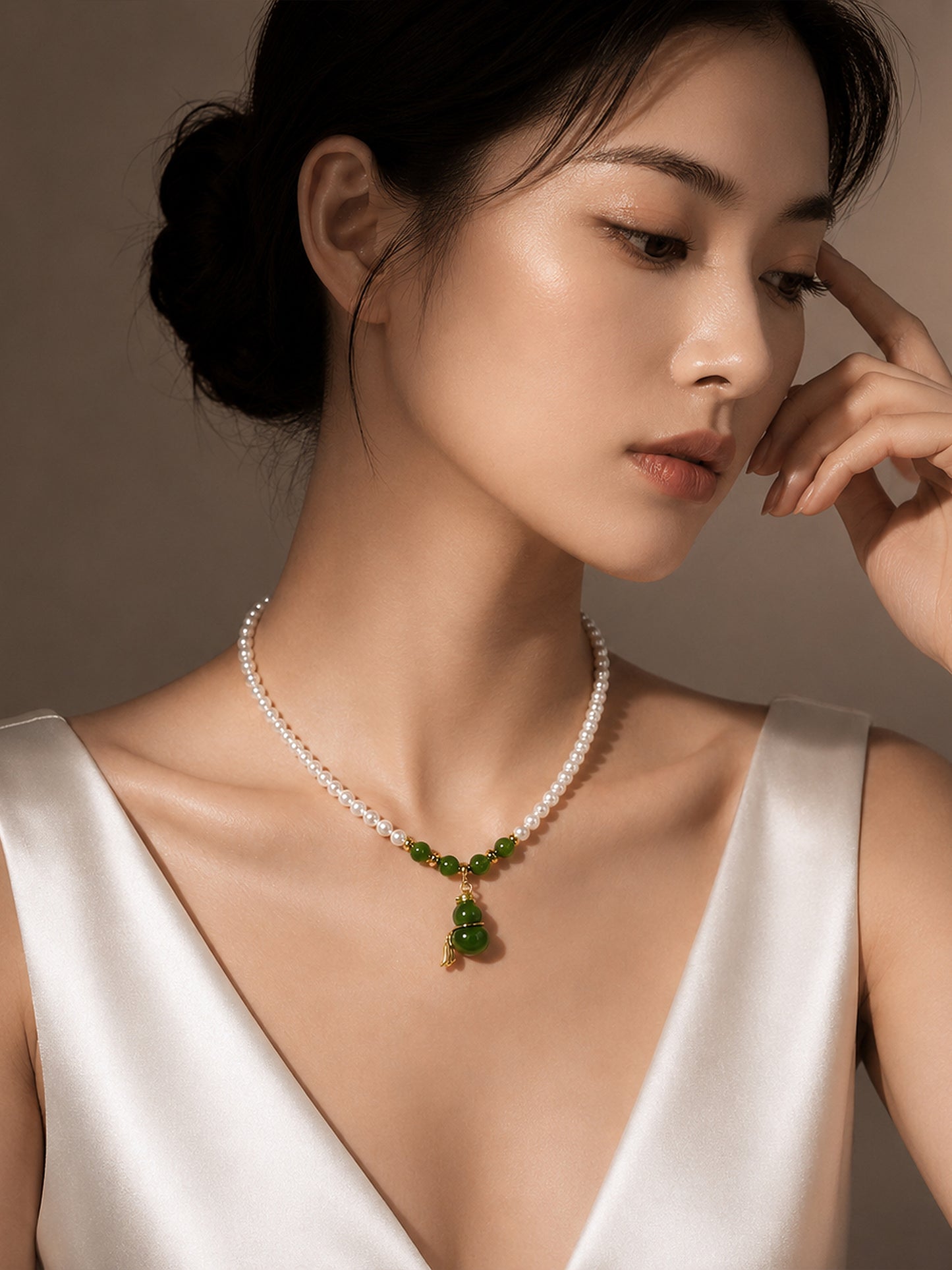 TALU / Fu Lu Ruyi / Abundance — Hetian Jade Gourd & Pearl Necklace